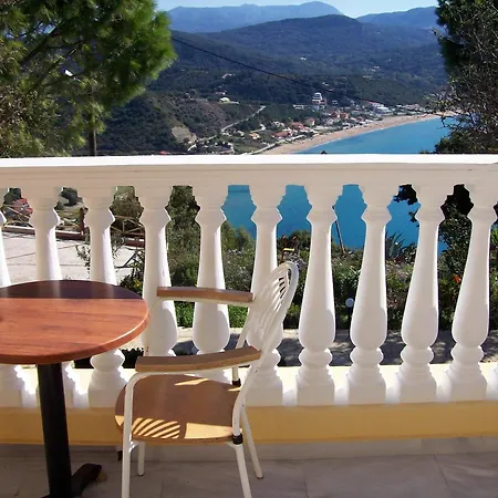 Aparthotel Zeus Throne Ii *